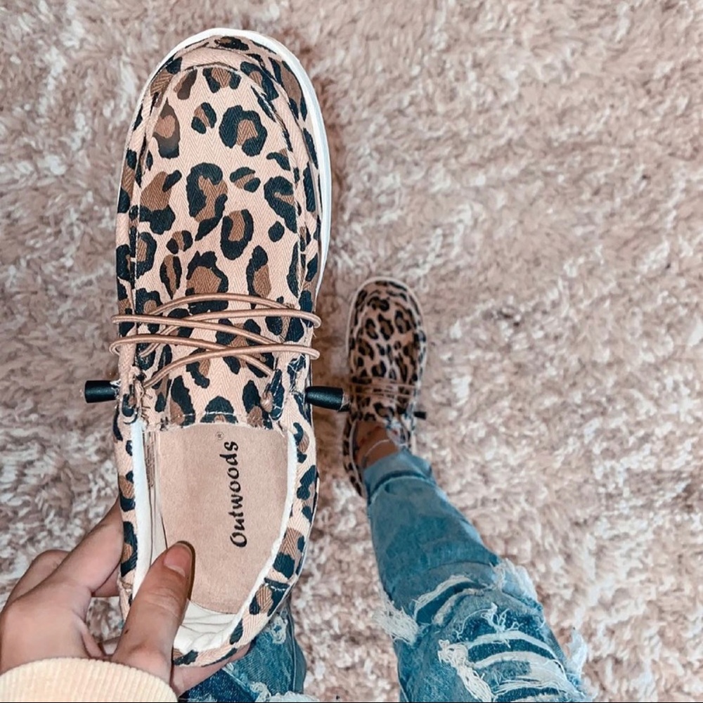 Leopard shoes